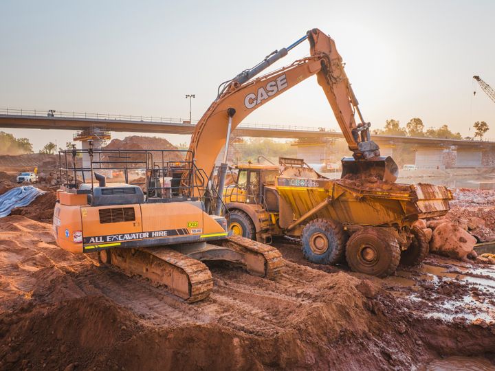 TRENCHING & EXCAVATION